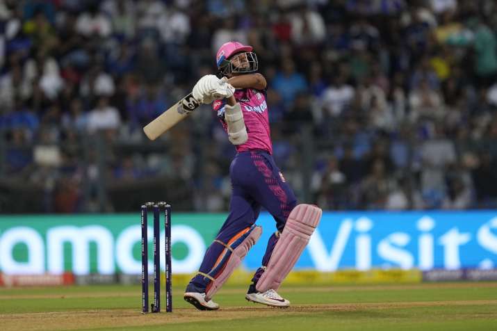 Mi Vs Rr: Yashasvi Jaiswal Hits His Maiden Ipl Century, Becomes 4th 