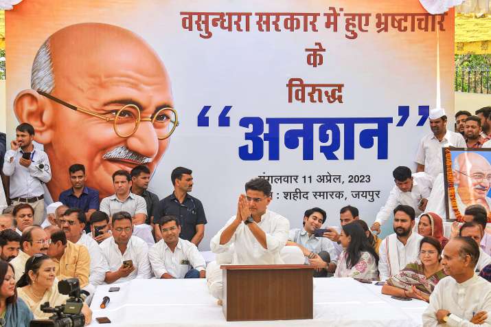 India Tv - Congress leader Sachin Pilot sits on a hunger strike against the alleged corruption during previous BJP government in Rajasthan, at Shaheed Smarak in Jaipur