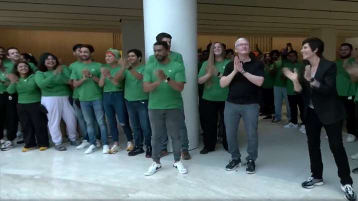 India Tv - Tim Cook