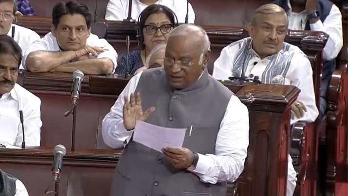 'He sees only 2G, One G and Son G': Dramatic argument between Kharge, Goyal over G20 Summit