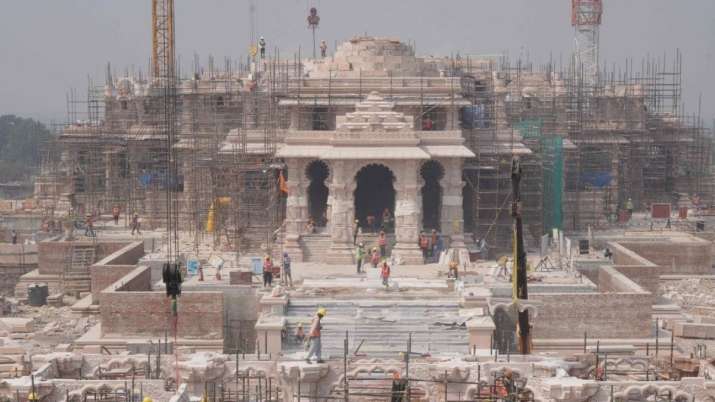 Ram Janmbhoomi Trust shares glimpses of under-construction temple | See ...