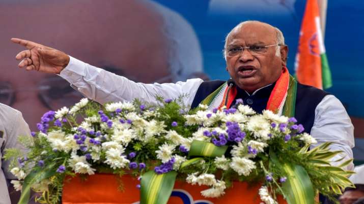 Kharge attacks BJP on Constitution Day, says ‘as a nation, we could soon reach tipping point where…’