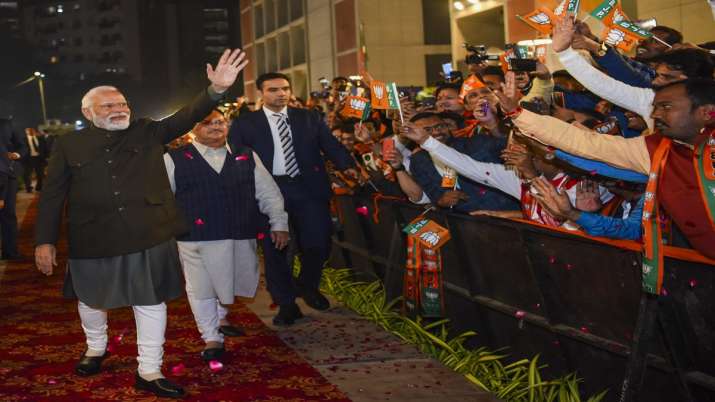 PM Modi, JP Nadda attend BJP national office-bearers meeting in Delhi | VIDEO