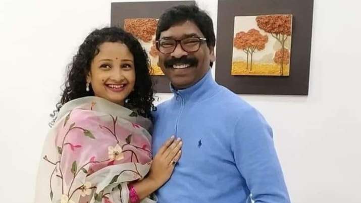 Kalpana Soren, Hemant Soren's wife, to contest bypoll from Jharkhand's Gandey Assembly seat