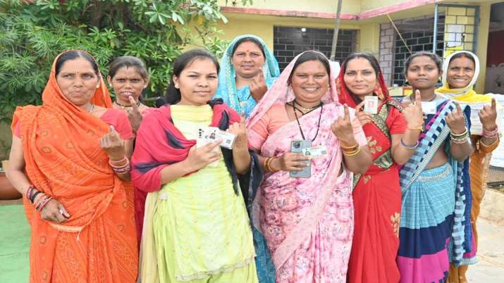 India Tv - Lok Sabha elections 2024, phase 2 voting, phase 2 polling, Lok Sabha elections 2024 Phase 2 voting, 