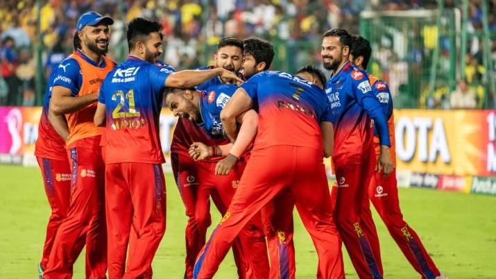How has RCB performed in IPL playoffs vs RR as two teams to set meet each other in Eliminator?