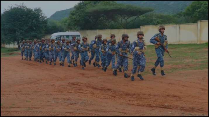 इंडिया टीवी - अग्निपथ योजना के अंतर्गत भारतीय नौसेना के सैनिकों को उन्नत नौसेनाओं के समकक्ष प्रशिक्षण दिया जाता है।
