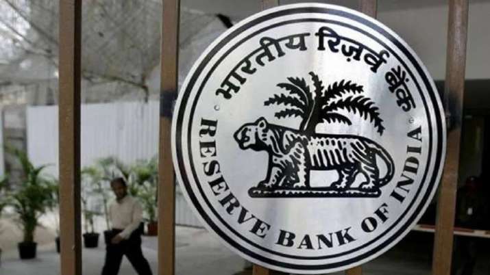 RBI tightens norms for cash pay-outs at banks | Check new rules