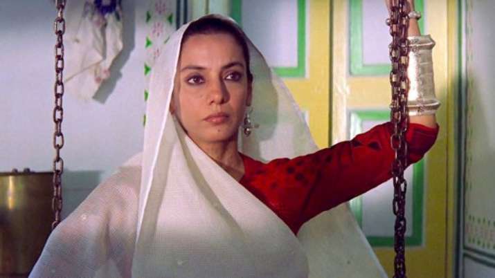 Shabana Azmi’s ‘Godmother’ completes 25 years of its release, know everything about biographical-drama here