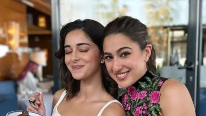 India TV - Ananya Panday's birthday wishes for Sara Ali Khan.