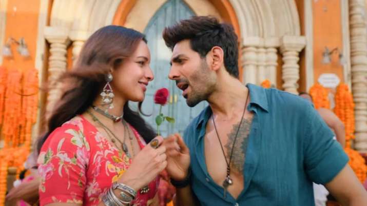 Kartik Aaryan, Triptii Dimri lift their chemistry card in Bhool Bhulaiyaa 3’s second song | WATCH