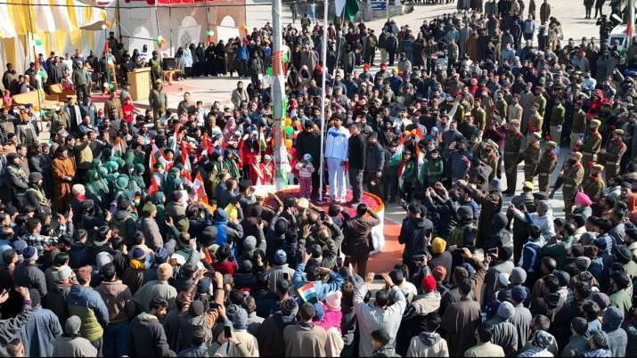 India Tv - Republic Day in kashmir