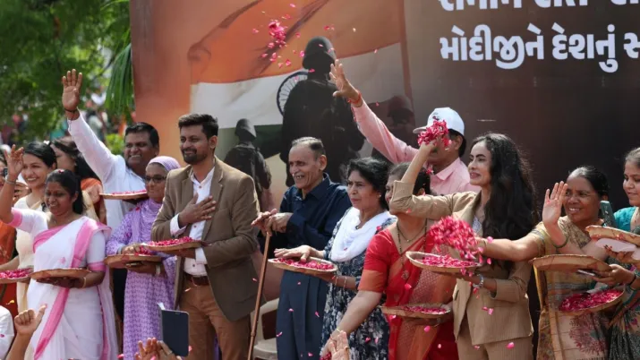 India Tv - PM Modi, PM Modi Gujarat visit, Vadodara roadshow, Colonel Sofiya Qureshi
