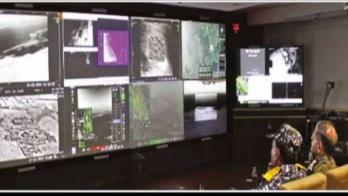 भारत टीवी - 'ऑपरेशन सिंदोर' के दौरान नियंत्रण कक्ष की तस्वीर उभरती है