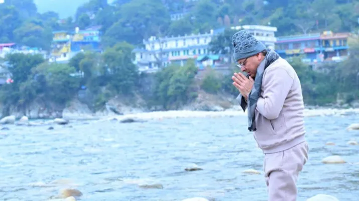 ਇੰਡੀਆ ਟੀਵੀ - ਉੱਤਰਾਖੰਡ ਦੇ ਮੁੱਖ ਮੰਤਰੀ ਪੁਸ਼ਕਰ ਸਿੰਘ ਧਾਮੀ ਨੇ ਐਤਵਾਰ ਨੂੰ ਬਾਗੇਸ਼ਵਰ ਵਿੱਚ ਸਰਯੂ ਨਦੀ ਦੇ ਕਿਨਾਰੇ ਵਿਕਾਸ ਕਾਰਜਾਂ ਦਾ ਨਿਰੀਖਣ ਕੀਤਾ।