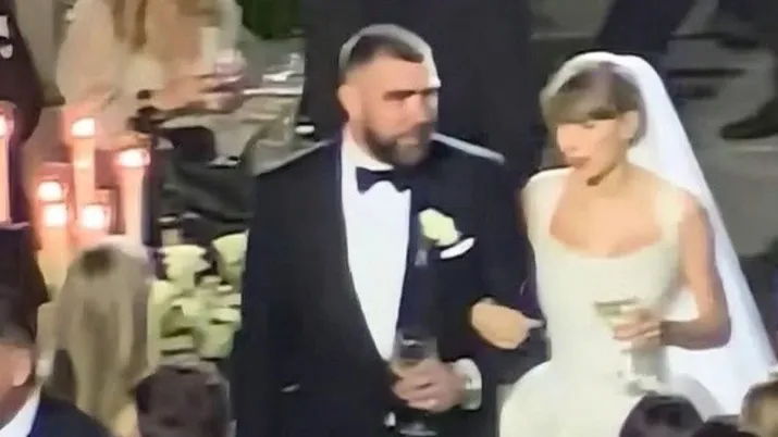 India Tv - Taylor Swift and Travis Kelce