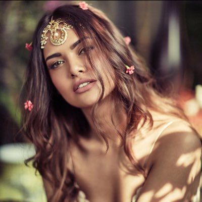 Pics: After giving befitting reply to haters, Esha Gupta stuns in