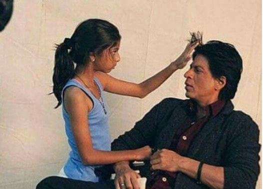 This throwback picture of Suhana Khan fixing father Shah Rukh Khan's hair during shoot is too adorable | Celebrities News – India TV