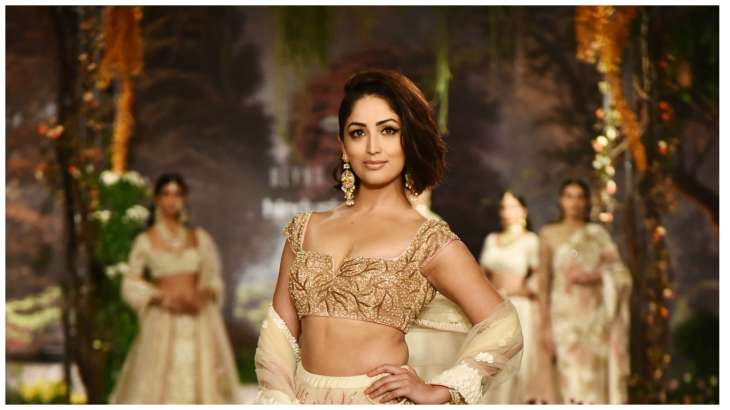 Yami Gautam feels it's cool to carry short hair with Indian outfit |  Fashion News – India TV