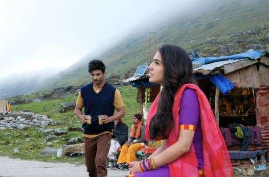 Kedarnath: When instead of fake storm, Sushant-Sara's film set got hit by real one | Celebrities News – India TV Kedarnath: When instead of fake storm, Sushant-Sara's film set got hit by real one | Celebrities News – India TV
