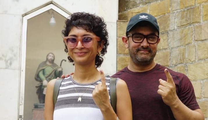 Aamir Khan walks hand-in-hand with wife Kiran Rao to cast vote in elections  2019; cracks a funny joke | Celebrities News – India TV