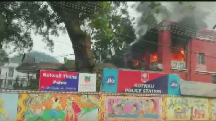Fire Breaks Out In Kotwali Police Station No Injury India News India Tv