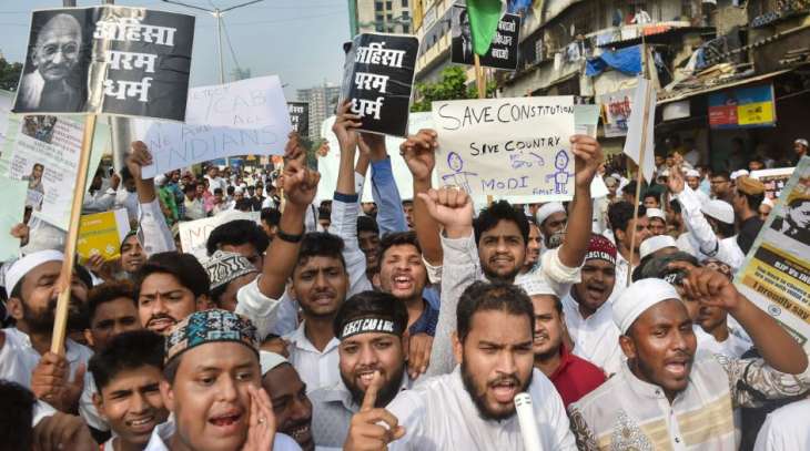 Violence mars Maharashtra CAA protests, 13 govt vehicles damaged ...