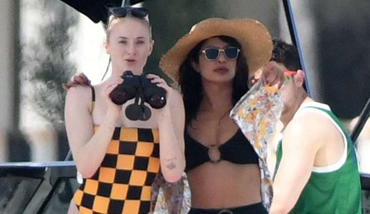 Sophie Turner on Priyanka Chopra's stardom in India: They worship her over  there | Entertainment News – India TV