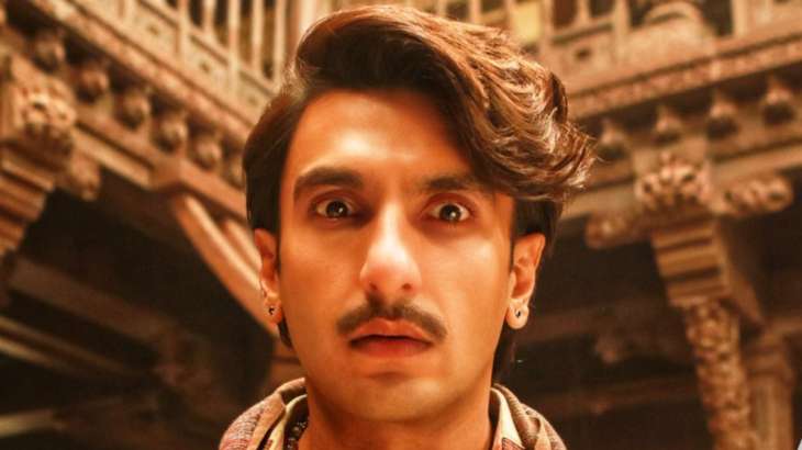 Jayeshbhai Jordaar Box Office Collection Day 2 Ranveer Singh film ...