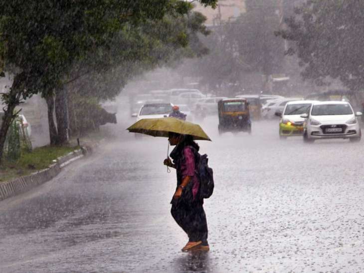 Weather: While Maharashtra sees heavy rains and red alerts, Delhi stuck ...