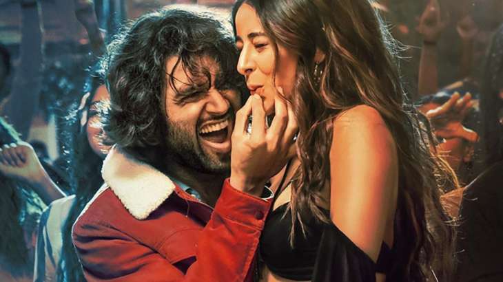 Liger: Vijay Deverakonda and Ananya Panday in Akdi Pakdi song poster are  making fans whistle, see pic | Entertainment News – India TV