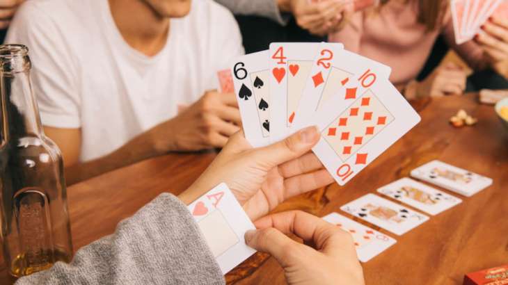Mental health benefits of playing card games