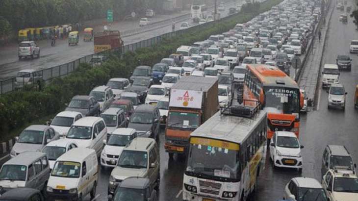 Delhi-Jaipur Expressway traffic, Hero Honda Chowk traffic jam, Gurugram traffic police 