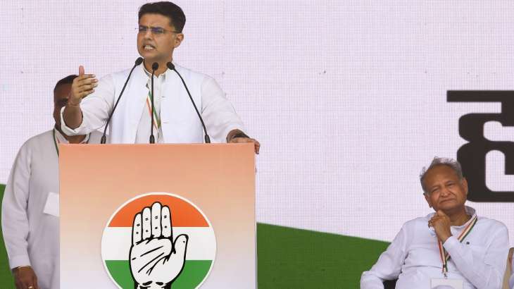 Congress leader Sachin Pilot (left) and Rajasthan CM Ashok