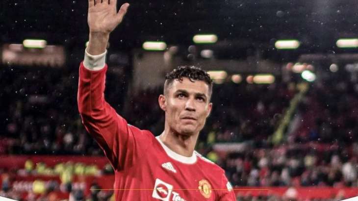 Cristiano Ronaldo leaves Manchester United: Football fans react with anger,  memories & funny memes | Trending News – India TV