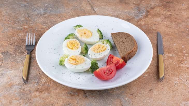 Know health benefits of eating two eggs daily in winter
