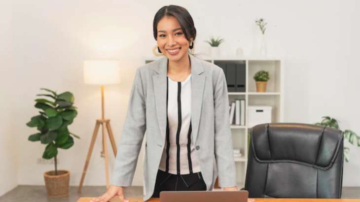 image of business woman