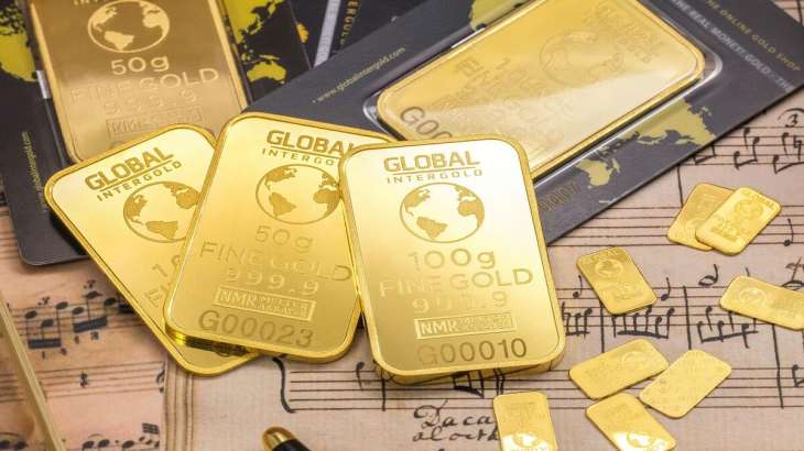 Shine On: Investors Rush to Gold Amid Inflation Fears