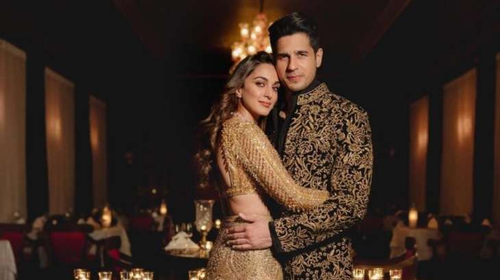 Kiara Advani’s golden lehenga took 4000 hours to craft, shares designer ...