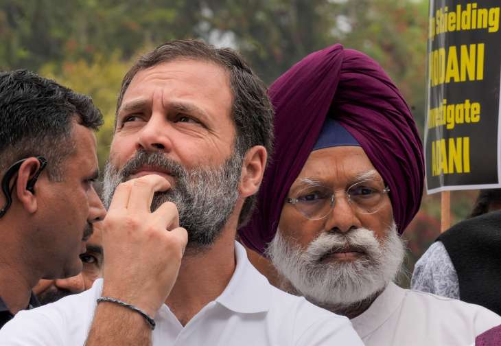 Delhi Police reached Rahul Gandhi's house in sexual matter