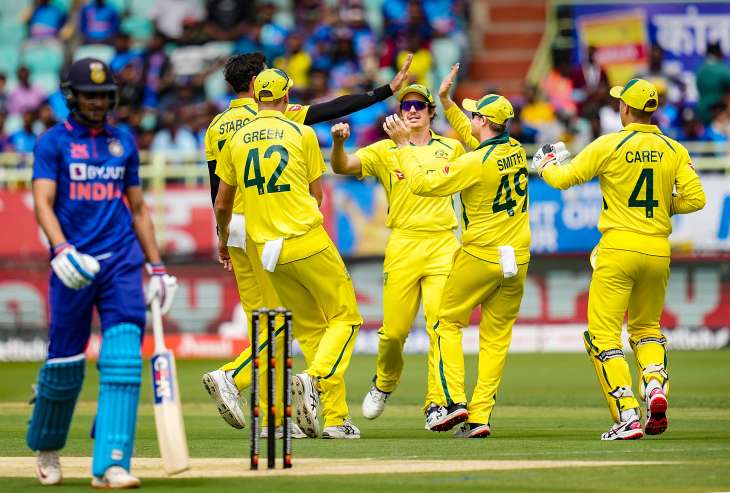 Australia beat India