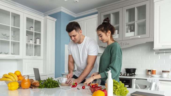 Benefits of cooking at home: Why it’s worth the effort Benefits of cooking at home: Why it’s worth the effort