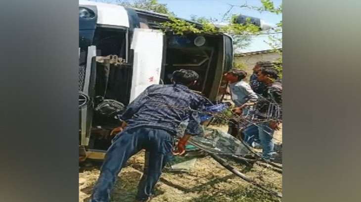 Bus carrying pilgrims overturned in Jammu and Kashmir's Reasi, road accident, Mata Vaishna