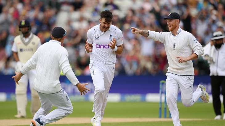 James Anderson suffers injury