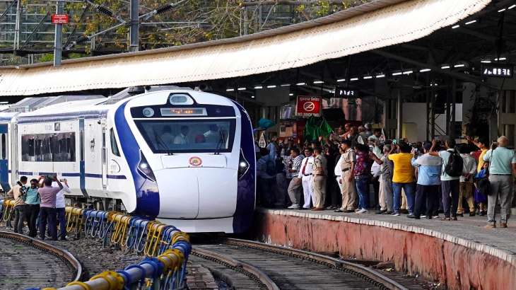 PM Modi vande bharat inauguration, Vande Bharat train, Vande Bharat express, Vande Bharat train rout