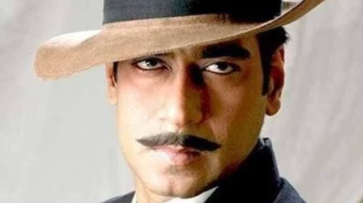 Ajay Devgn celebrates 21 years of Bhagat Singh.