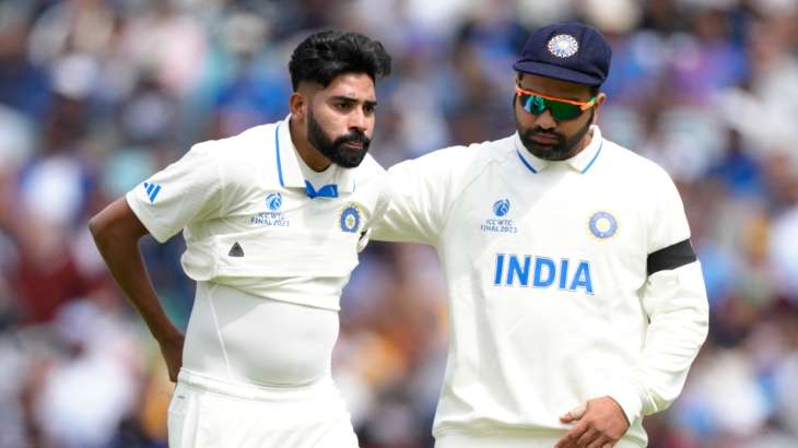 Rohit Sharma with Mohammed Siraj, IND vs AUS WTC Final