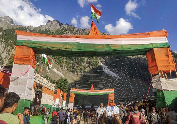 Amarnath Yatra resumes after three-day suspension from Jammu