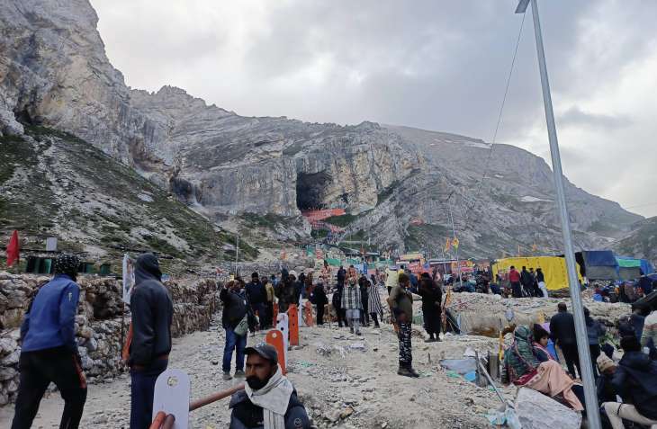 Amarnath Yatra has been temporarily suspended due to bad weather