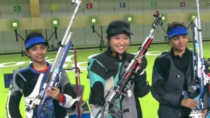 Mehuli Ghosh with other medallists